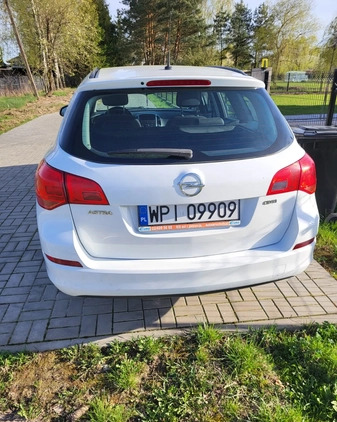 Opel Astra cena 16000 przebieg: 247000, rok produkcji 2011 z Piotrków Kujawski małe 11